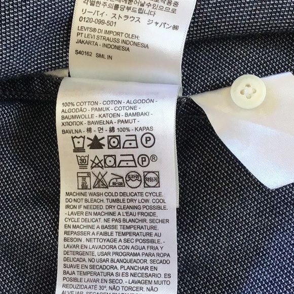 Levi’s Classic Men’s Button Up Indigo Shirt - Picture 3 of 9